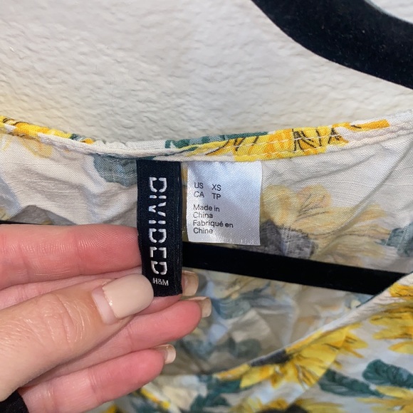 Divided Sunflower Top - Picture 2 of 5